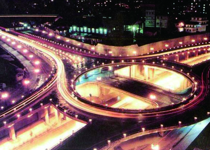 藝校立交橋